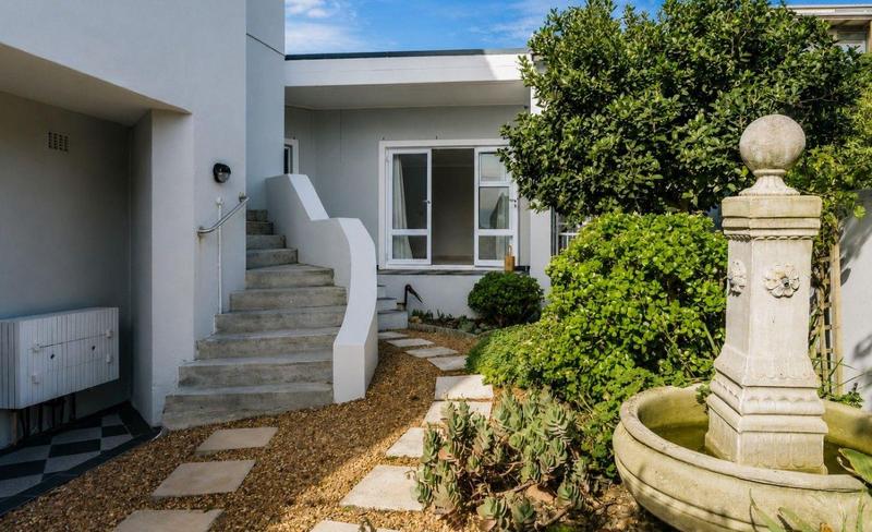 4 Bedroom Property for Sale in Kommetjie Western Cape